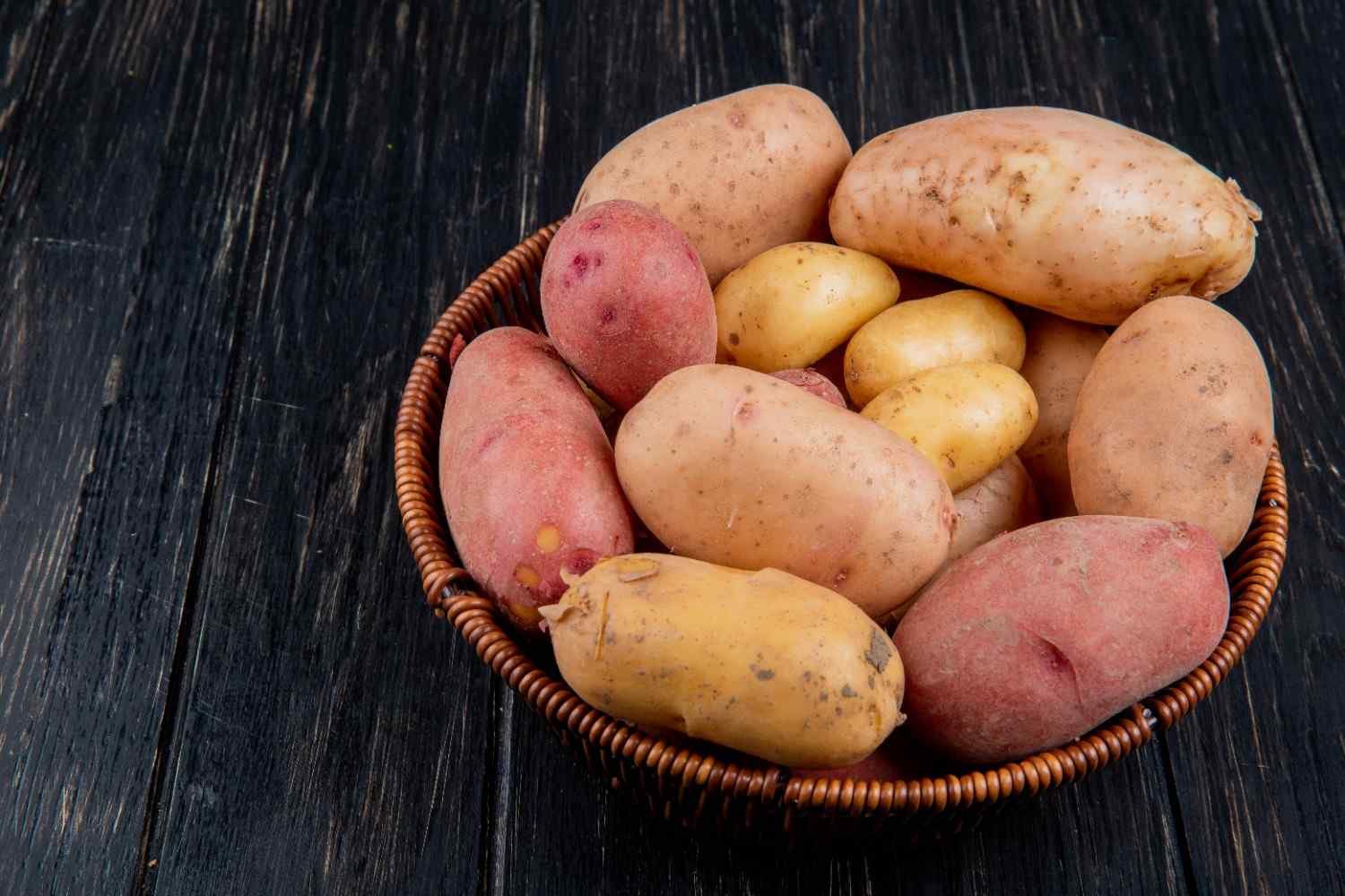 sweet potatoes and white potatoes